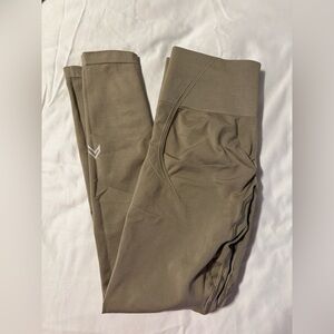 Oner Active seamless tan leggings | size M